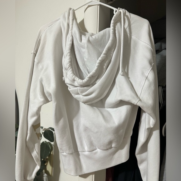 Abercrombie fitch crop V sweatshirt. - Picture 3 of 4